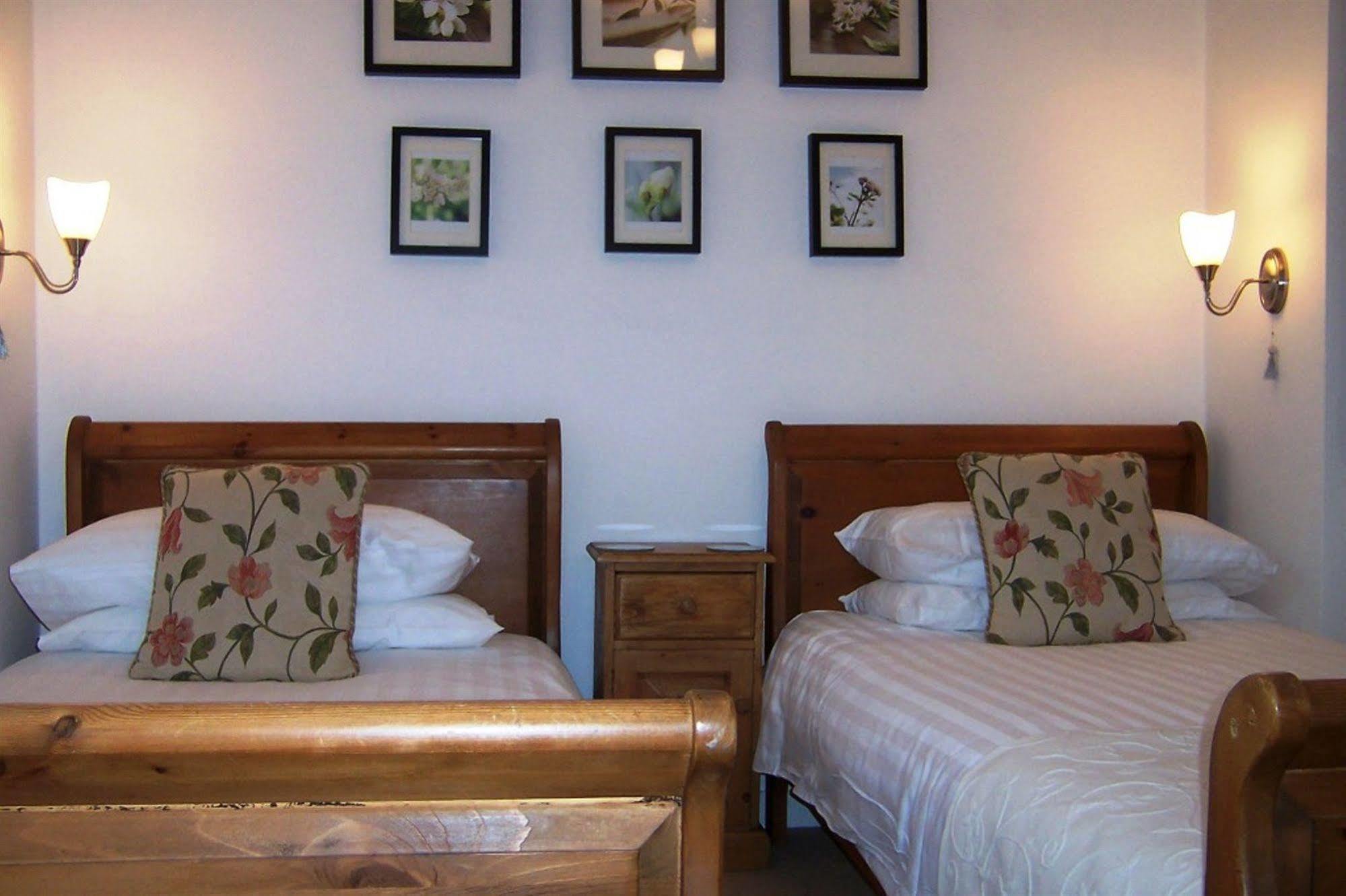 Caddon View Country Guest House Innerleithen Eksteriør bilde